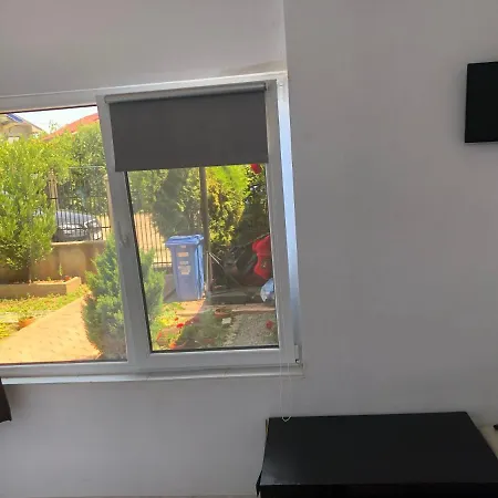 Gazde/Camere de închiriat Casa Vio Parter
